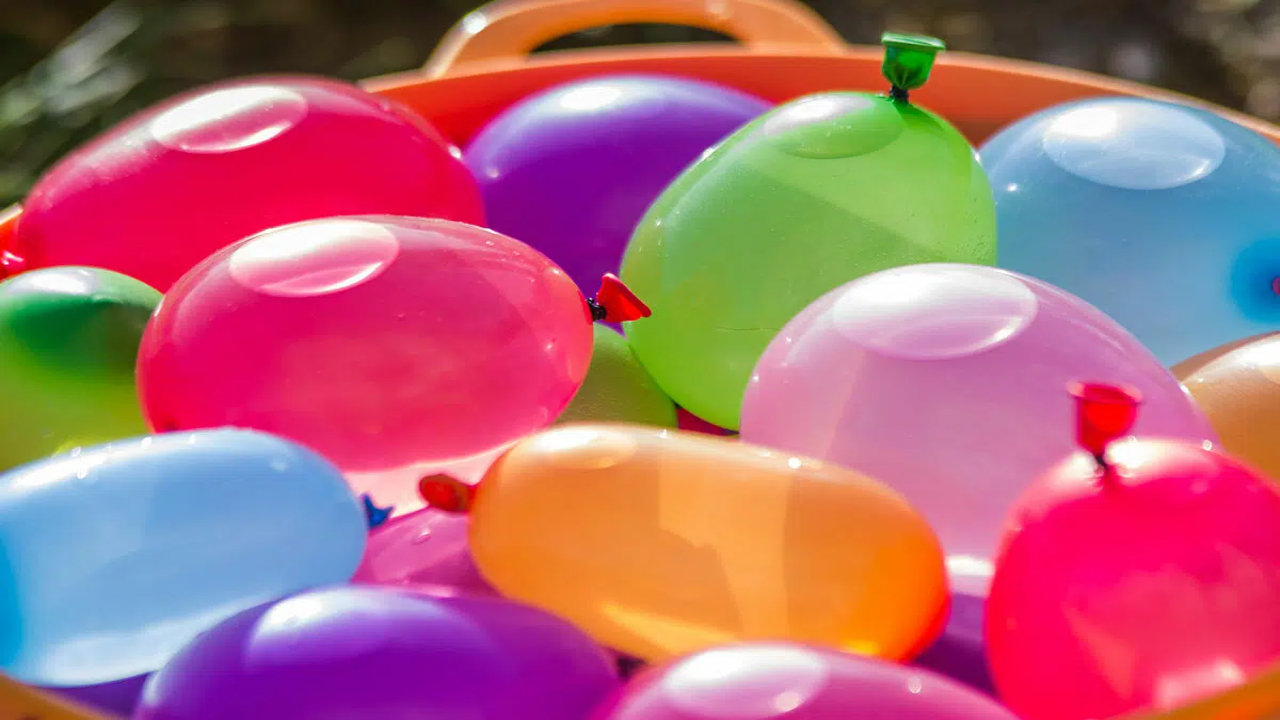 A Complete Guide to Different Types of Reusable Water Balloons